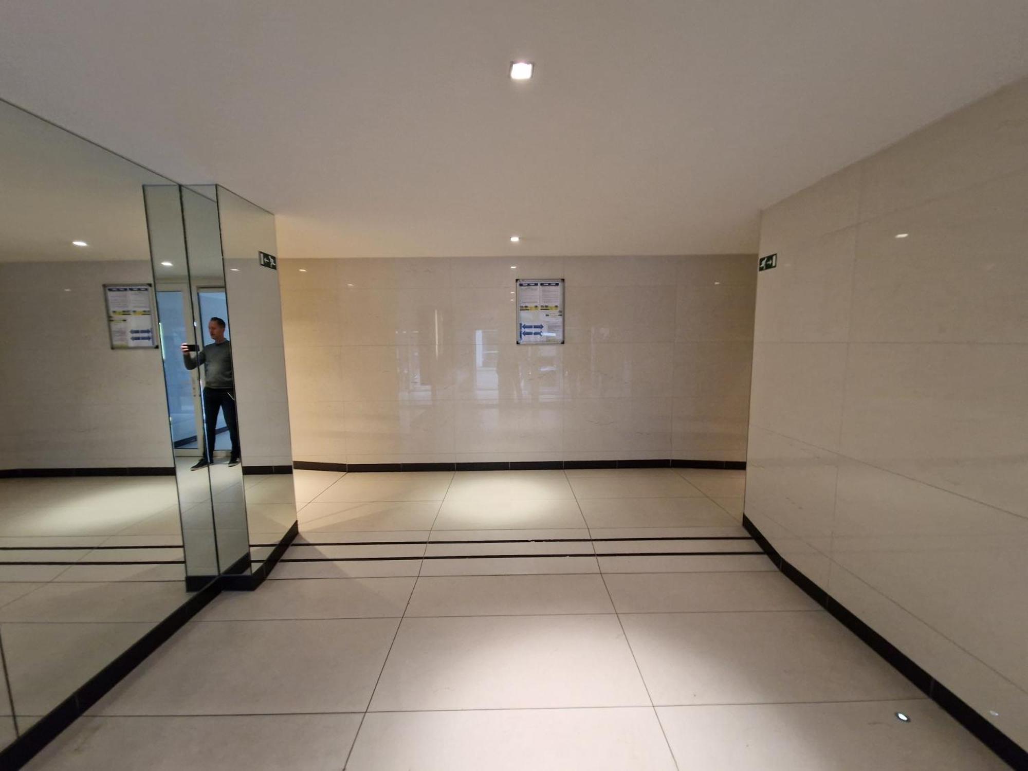 Luxueus, Ruim Appartement Op 350M Van Het Strand Ostend Exterior foto