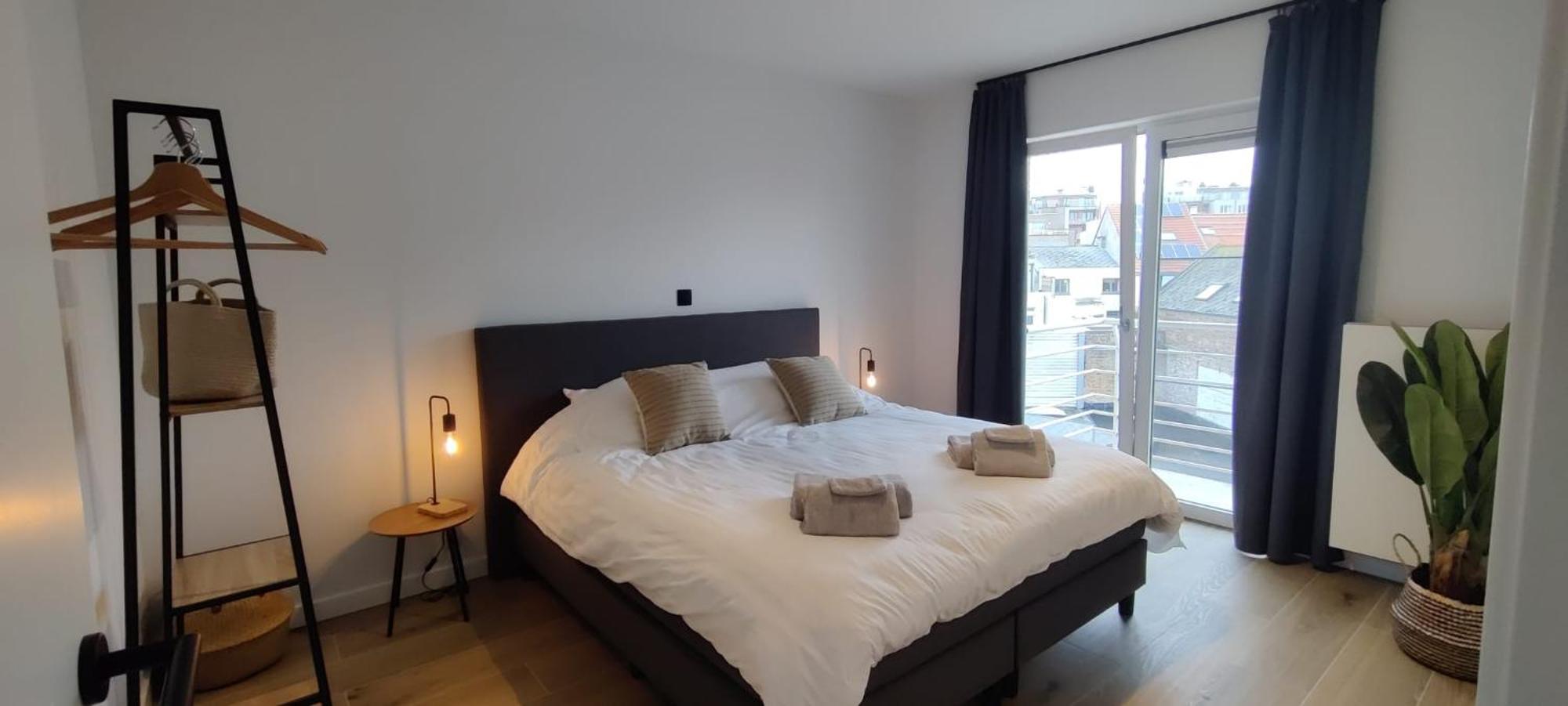 Luxueus, Ruim Appartement Op 350M Van Het Strand Ostend Exterior foto