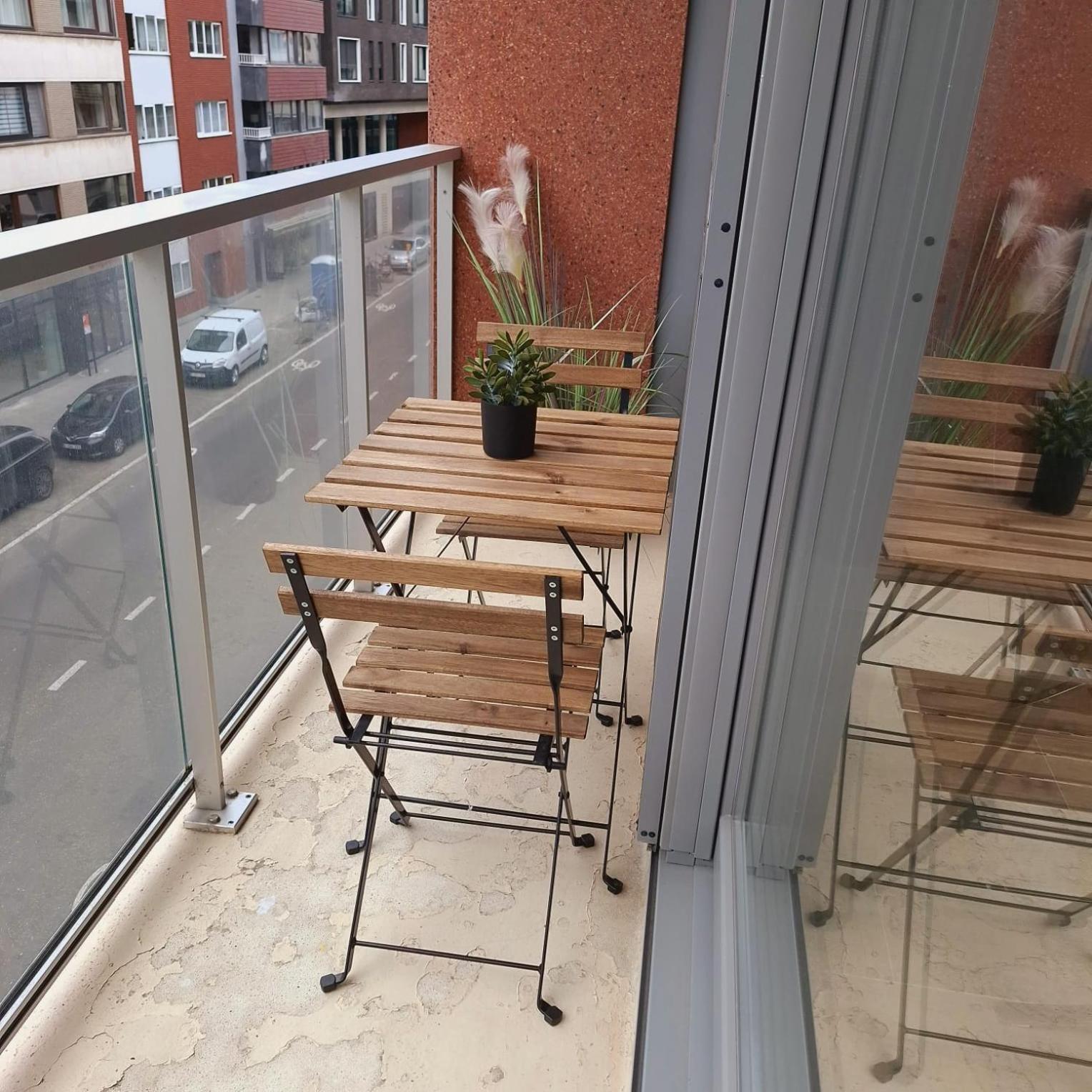 Luxueus, Ruim Appartement Op 350M Van Het Strand Ostend Exterior foto